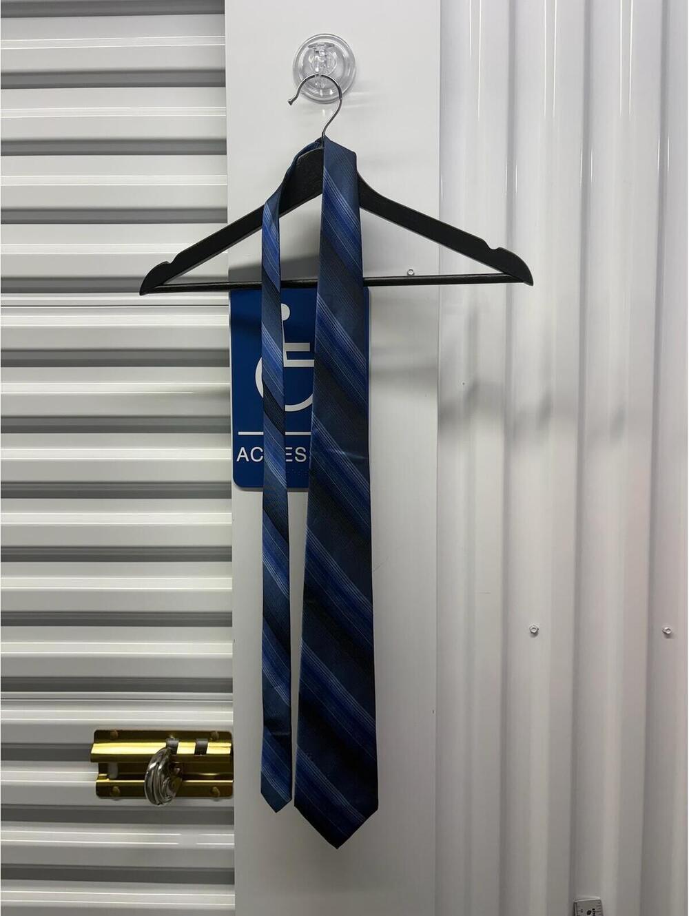 Arrow Arrow Silk Tie Blue Diagonal Stripe Men’s Necktie